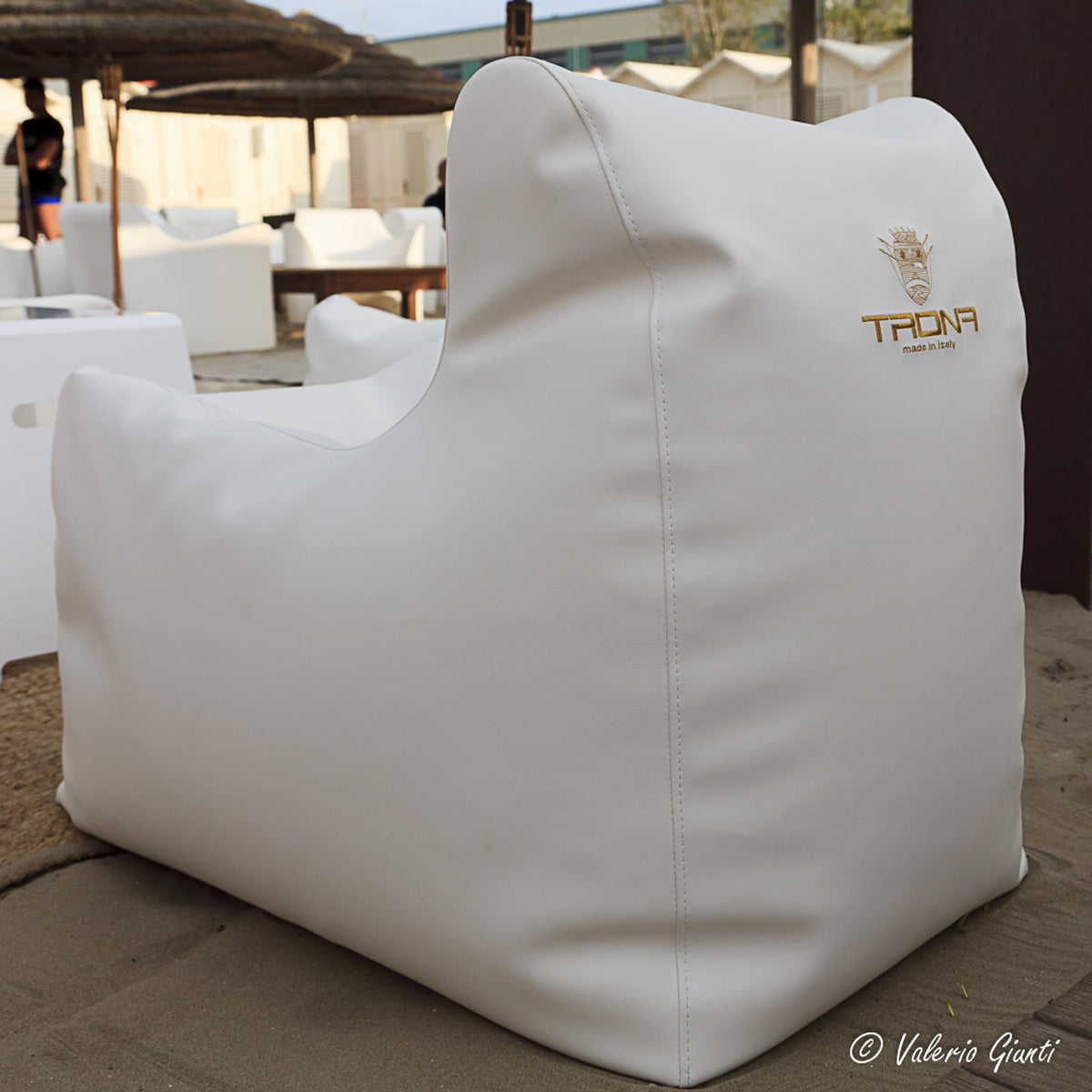 Trona Cloud Armchair Wonders of Luxury - Trona