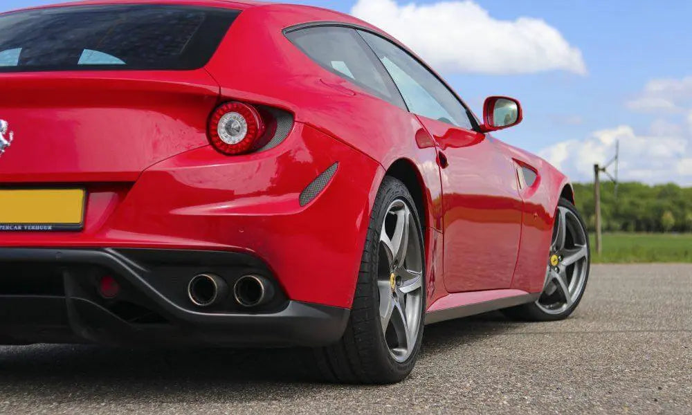 FERRARI FF